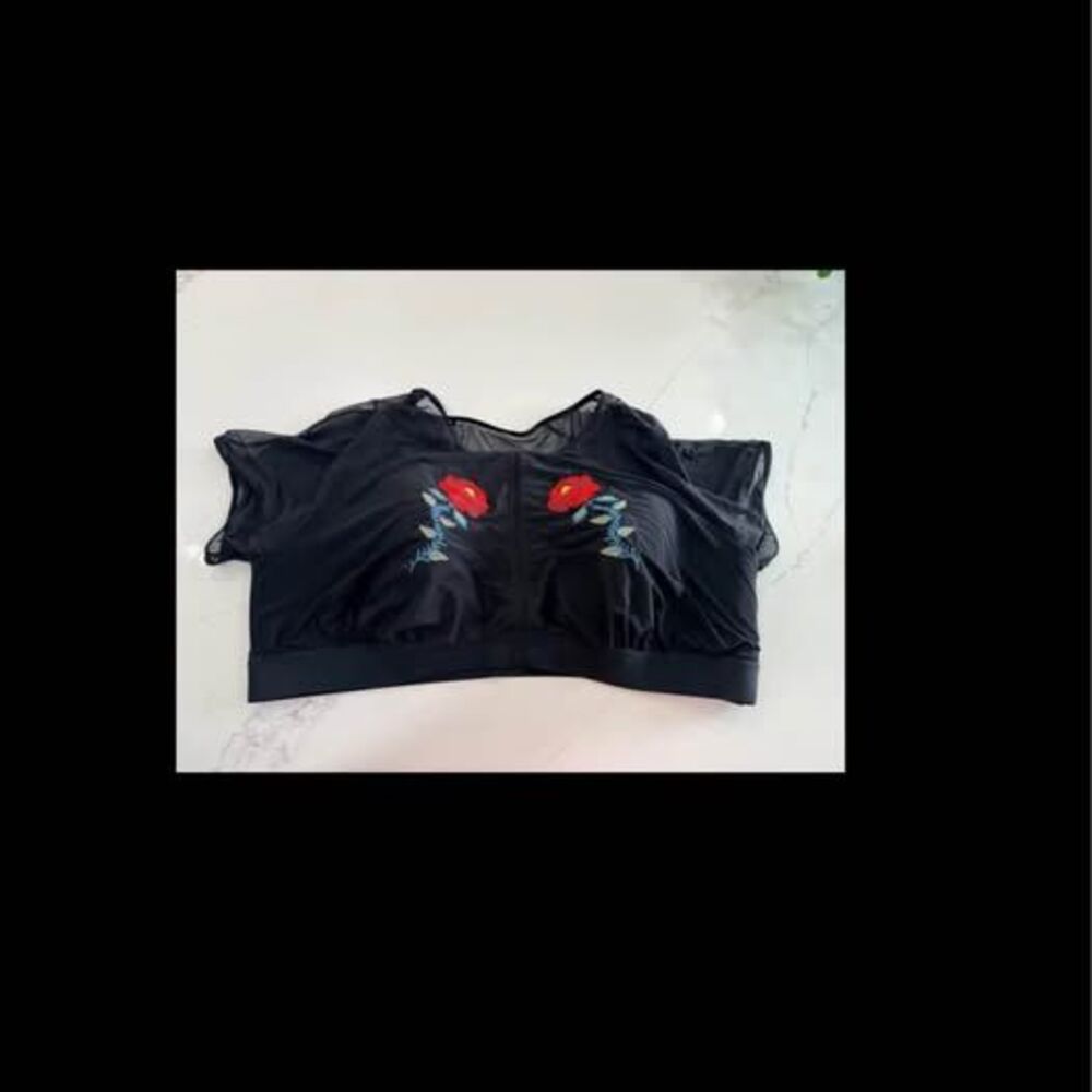 Cacique Swim top, black mesh floral, women’s 26, 26” p-p, 17” length C7425